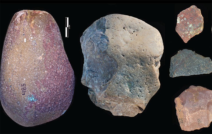 Qui a fabriqué les premiers outils en pierre?