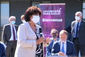 Visite des ministres Frédérique Vidal et Jean Castex au LSCE